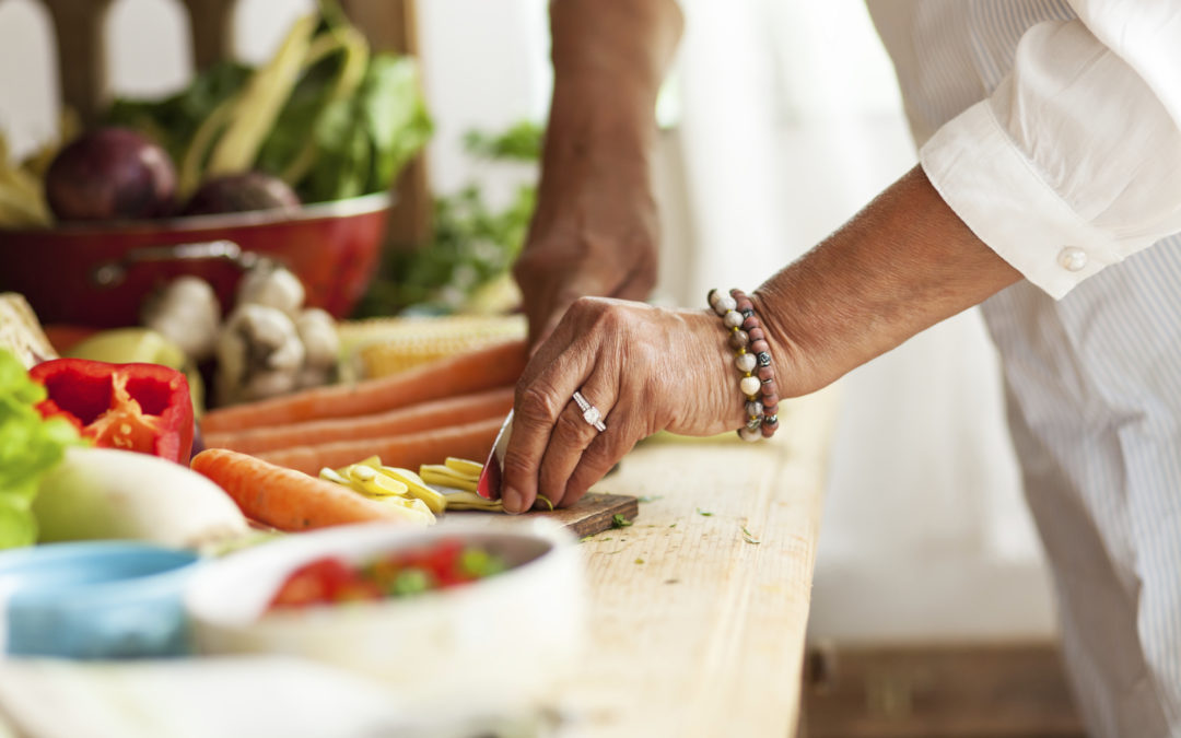 10 Budget-Friendly, Healthy Eating Tips for Seniors